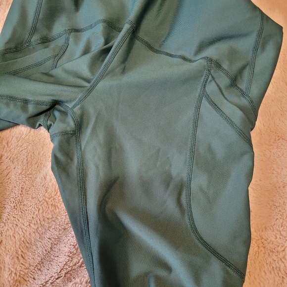 ARRO Athletics Up-Tight Legging Emerald Green petite inseam 24" - Picture 3 of 8